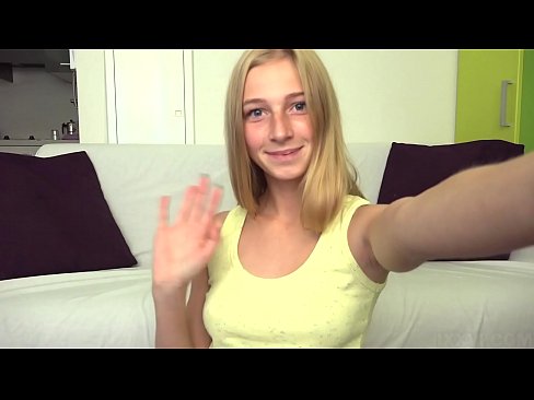 ❤️ Når jeg kjeder meg onanerer jeg dovent den rosa fitten min ❤️❌ Sexvideo hos oss ❌️❤