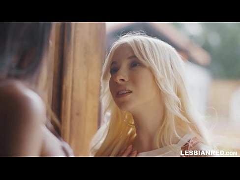 ❤️ Jenta kommer hjem noen måneder senere og ender opp med å spise stemorens fitte ❤️❌ Sexvideo hos oss ❌️❤